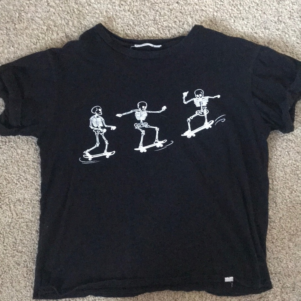 Black skateboard skeleton shirt